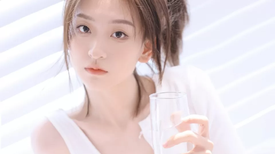 51cg在线与起草社区:原创Vlog视频《四条线没有分出四等份》播放预览封面